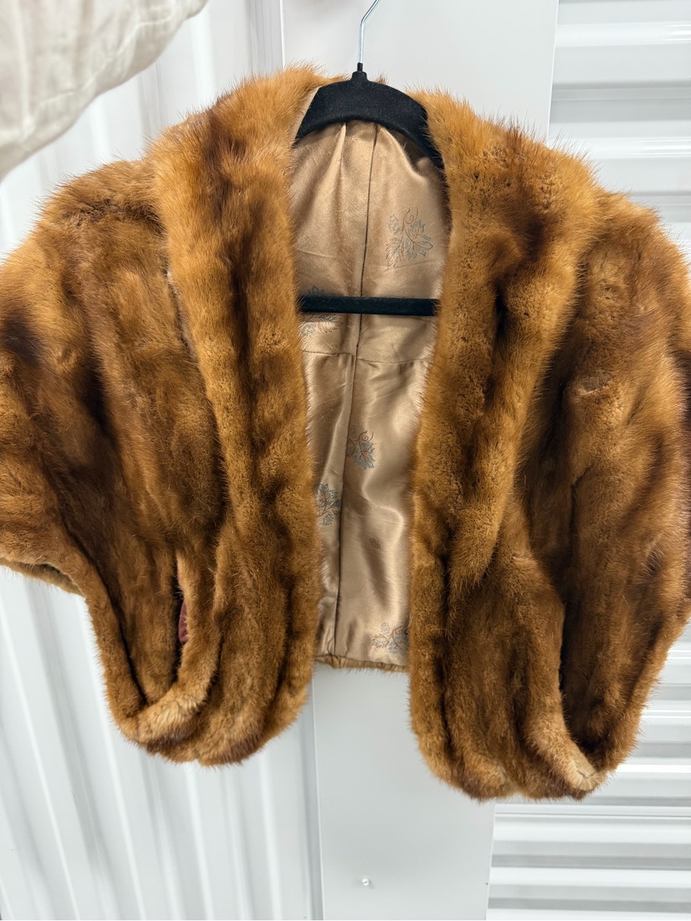 Vintage Luxurious Brown Mink Fur Stole